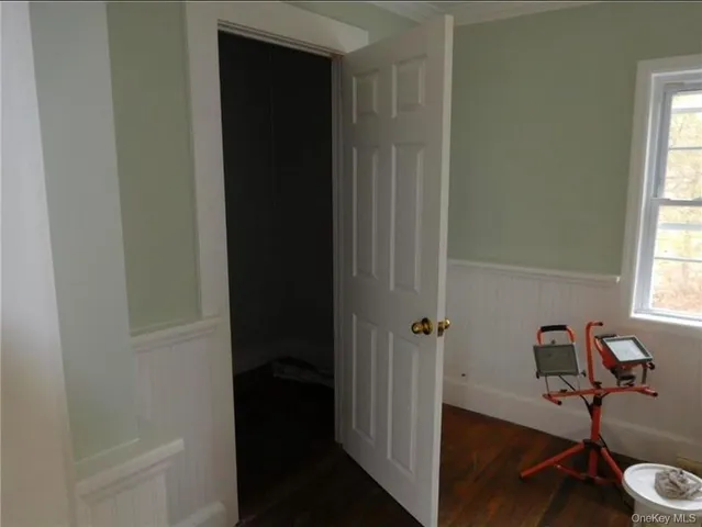 $899,999 | 77 North Phillips Avenue, Speonk, NY 11972