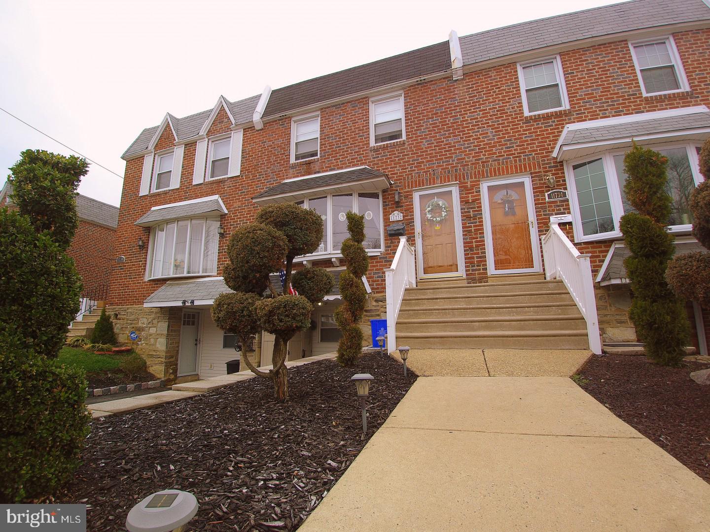 11732 Denman Road Philadelphia, PA 19154 - Photo 3 of 24 Gallery Image 3
