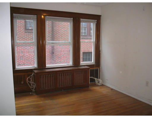 42 Kirkwood Road Boston, MA 02135 - Photo 7 of 17