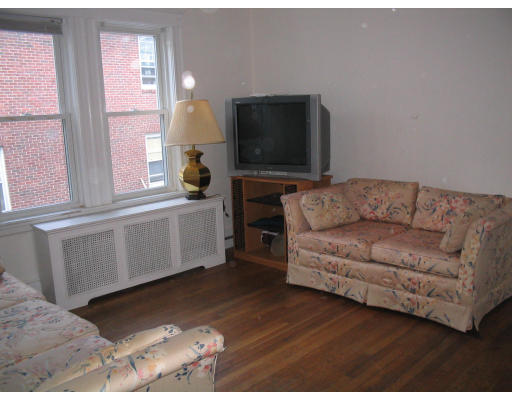 42 Kirkwood Road Boston, MA 02135 - Photo 10 of 17