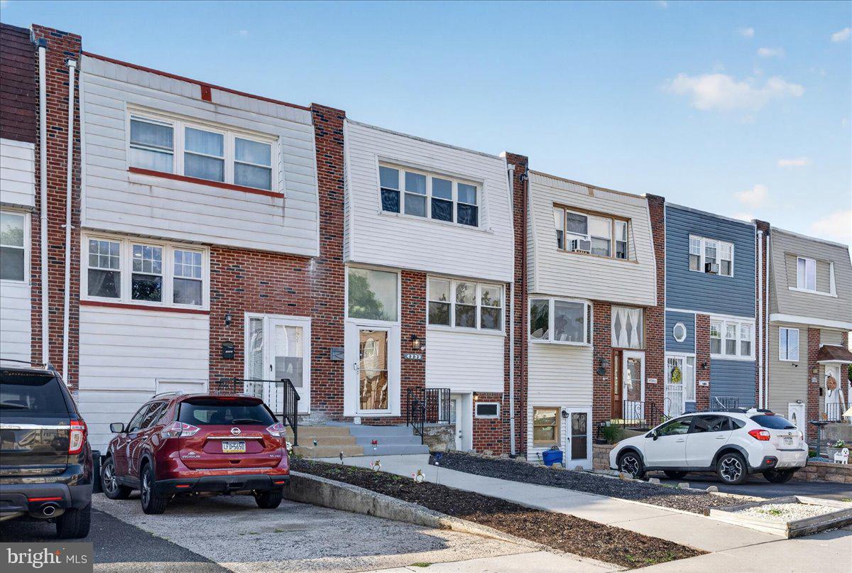 4233 Lawnside Road Philadelphia, PA 19154 - Photo 34 of 35 front exterior