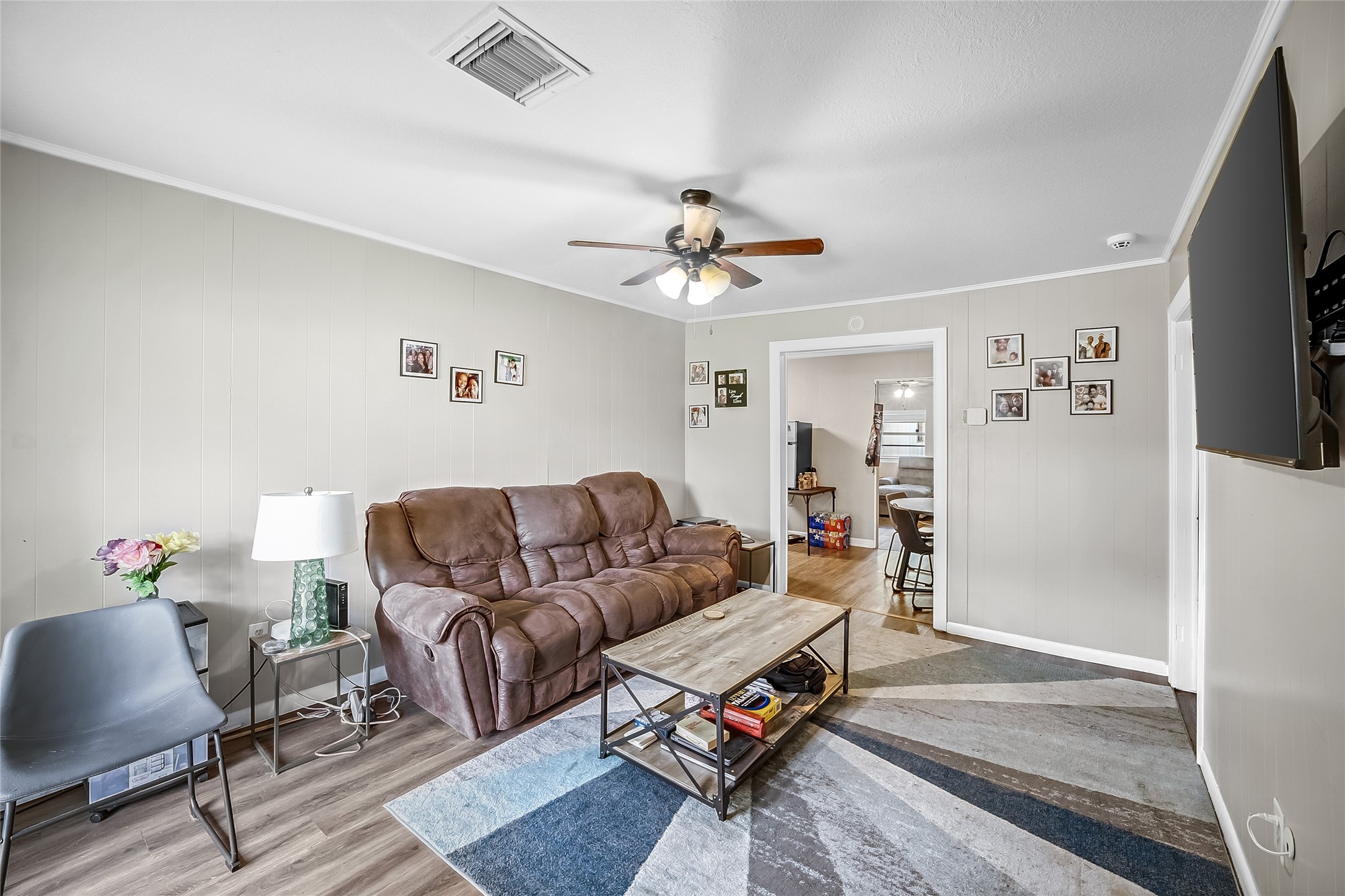 705 Akers Street Angleton, TX 77515 - Photo 3 of 15