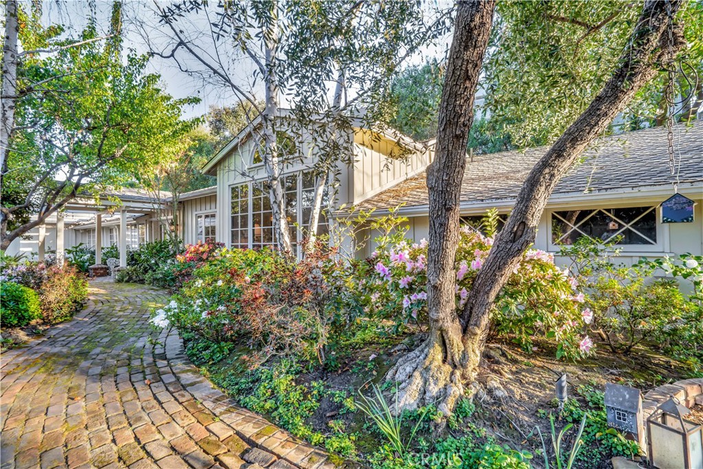 17420 Rancho Street Encino, CA 91316 - Photo 1 of 1