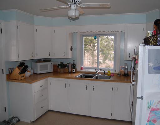 59 St George Street Portland, ME 04103 - Photo 10 of 14 Kitchen.