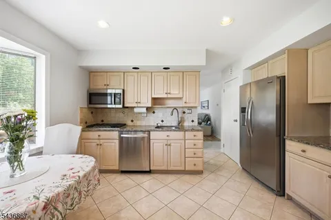 $850,000 | 3 Trouville Drive, Parsippany, NJ 07054