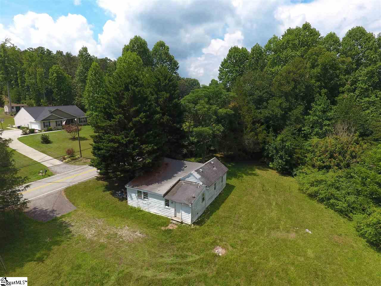 310 Williams Road Travelers Rest, SC 29690 - Photo 9 of 13 Gallery Image 9