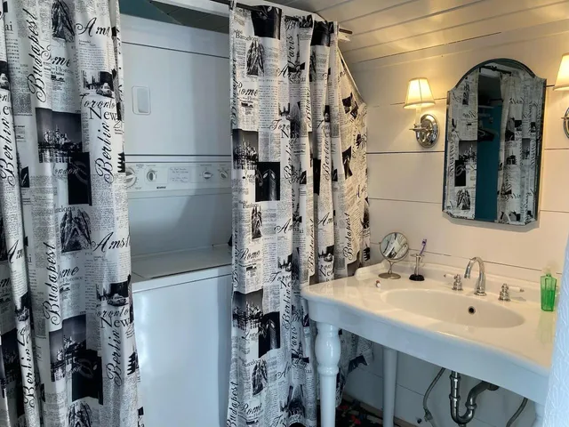 $695,000 | 37 Water Street, Castine, ME 04421