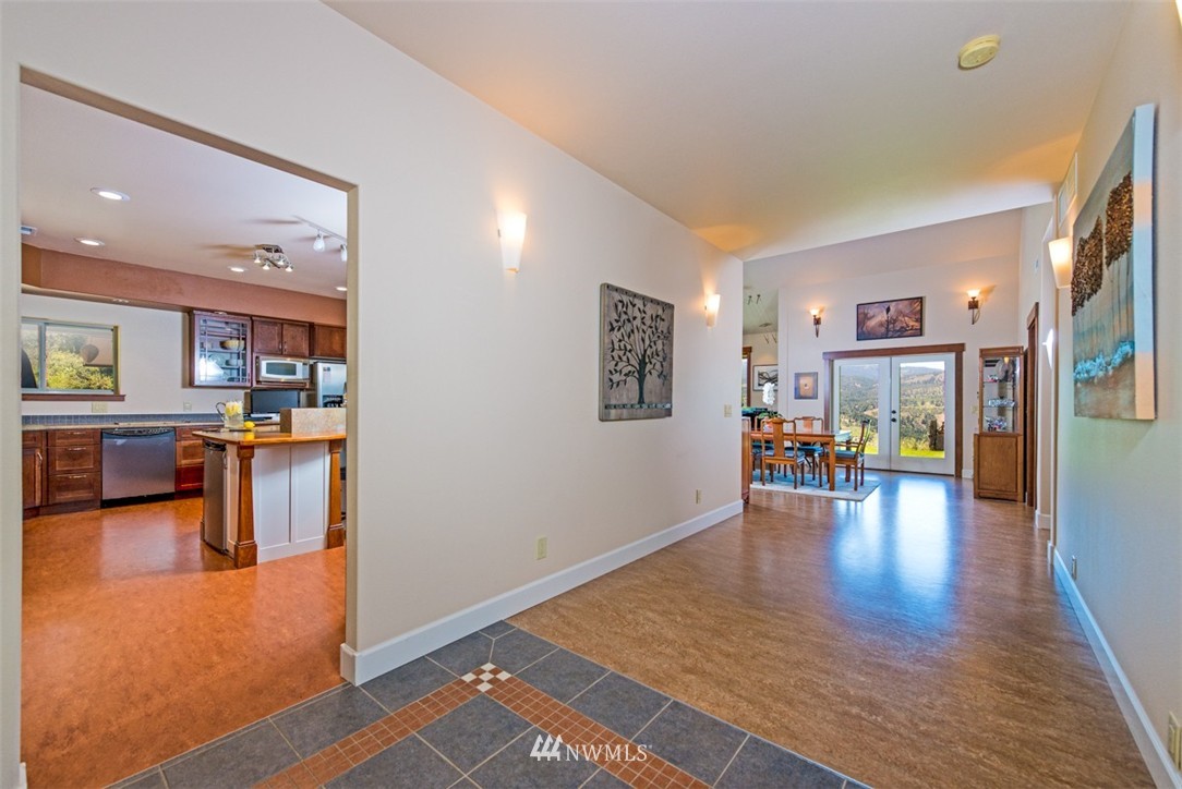 1160 Jumpoff Road Wenatchee, WA 98801 - Photo 8 of 25 Gallery Image 8