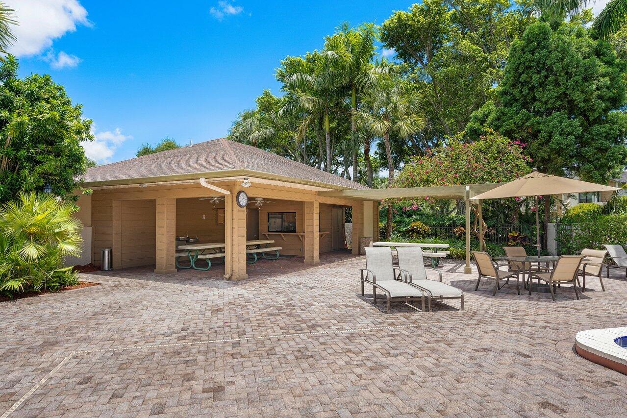6078 Glendale Drive Boca Raton, FL 33433 - Photo 49 of 53 Pool Deck