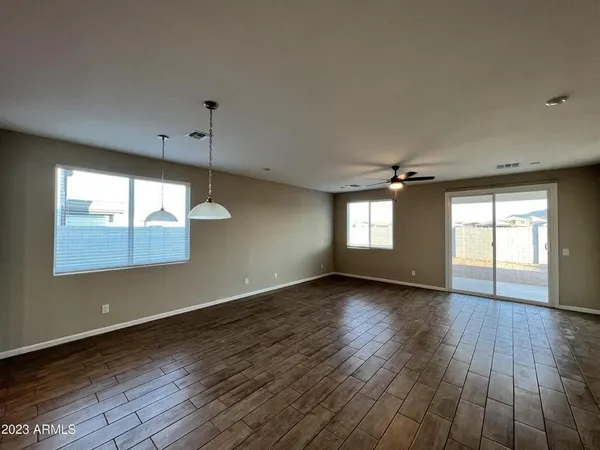 $2,100 | 2055 East Brooklyn Drive, Casa Grande, AZ 85122