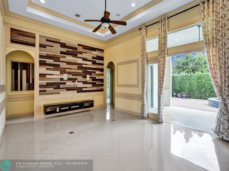 1965 Park Place Boca Raton, FL 33486 - Photo 4 of 30 a view of a livingroom with furniture and a window