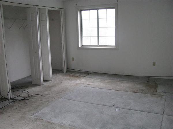 118 Sunderland Road Worcester, MA 01604 - Photo 5 of 6 Gallery Image 5