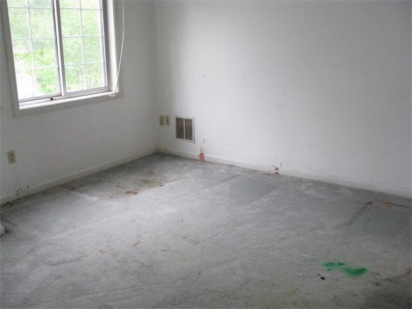 118 Sunderland Road Worcester, MA 01604 - Photo 6 of 6 Gallery Image 6