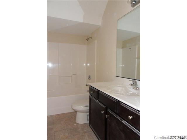 11131 Harbert Road, Unit 28B Huntersville, NC 28078 - Photo 13 of 15 Gallery Image 13