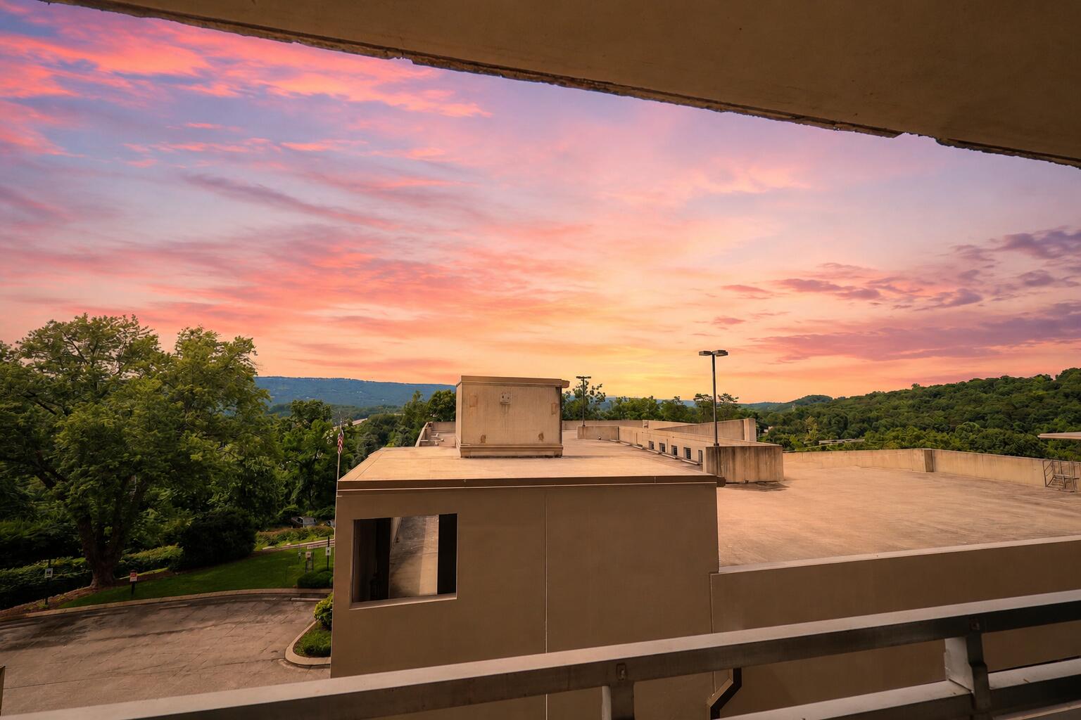 1131 Stringers Ridge Road, Unit 4A Chattanooga, TN 37405 - Photo 20 of 40 A60AAF69-0FC9-42F0-8E48-F83F382AB5E3