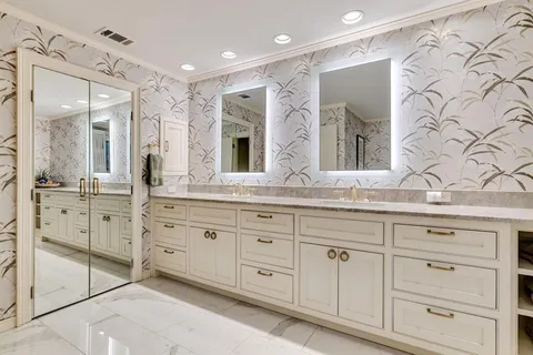 $1,225,000 | 9009 Arbor Park Drive, Dallas, TX 75243