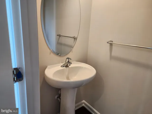 $1,900 | 401 Wood Duck Drive, Cambridge, MD 21613