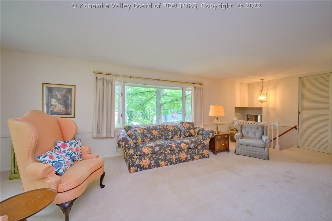 1706 Rolling Hills Road Charleston, WV 25314 - Photo 8 of 35 Gallery Image 8