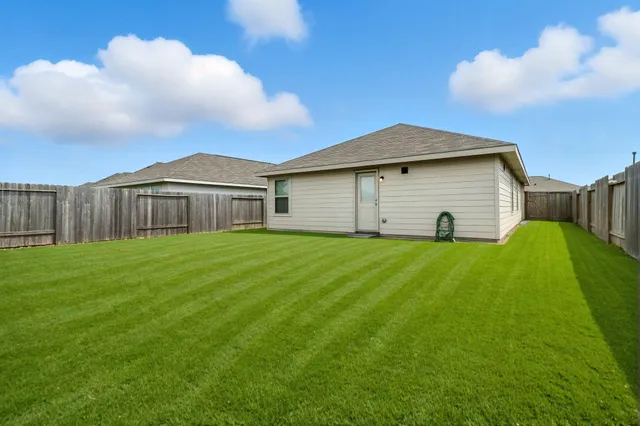 $1,850 | 379 Jewett Meadow Drive, Magnolia, TX 77354