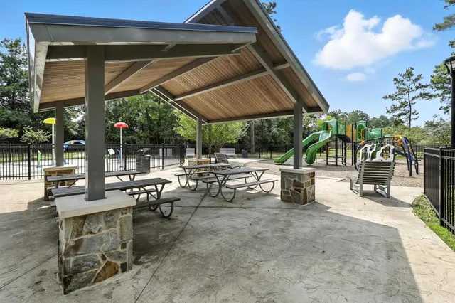 $1,850 | 379 Jewett Meadow Drive, Magnolia, TX 77354