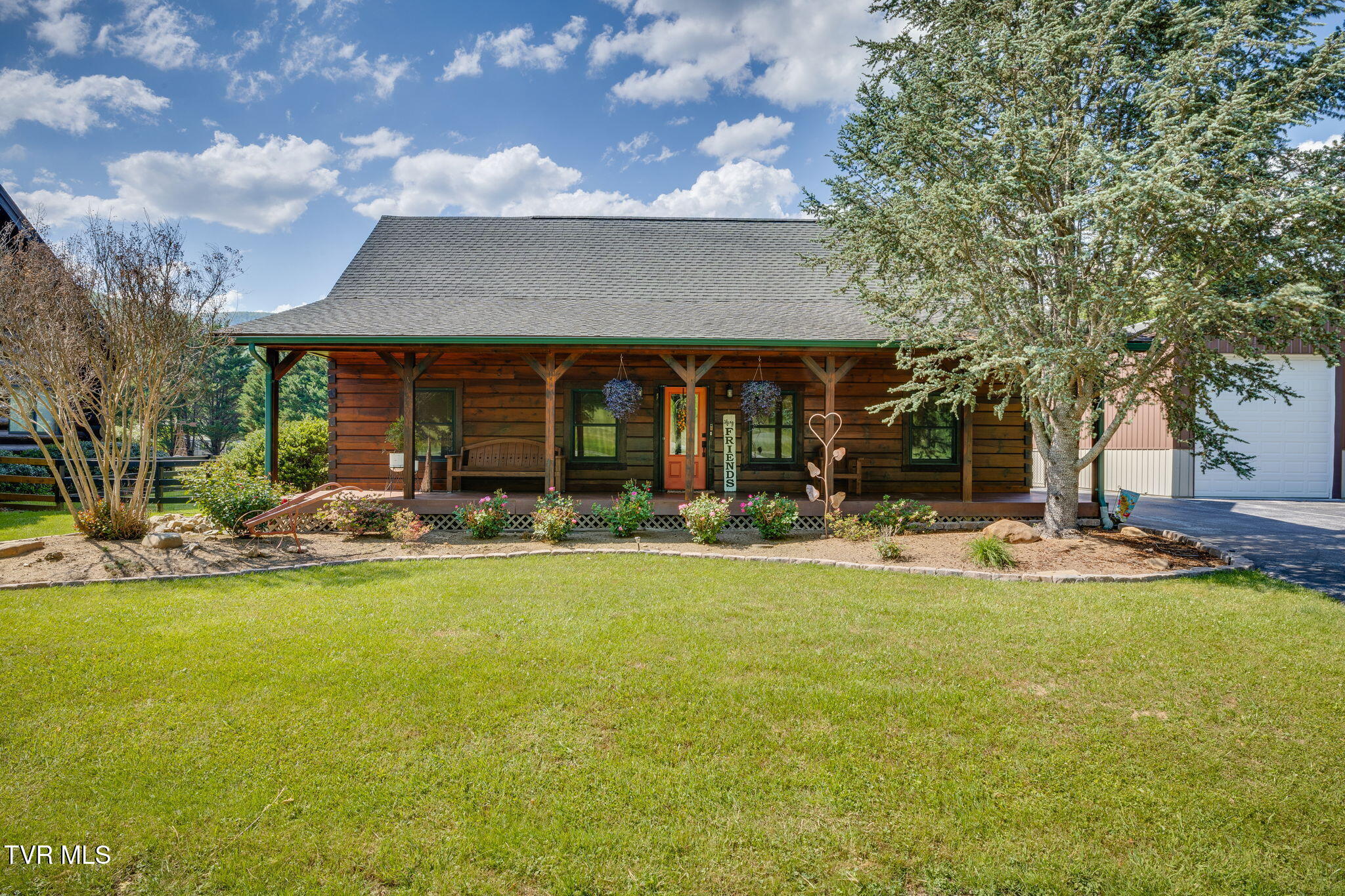 10018 Highway 67 West Butler, TN 37640 - Photo 11 of 47 001