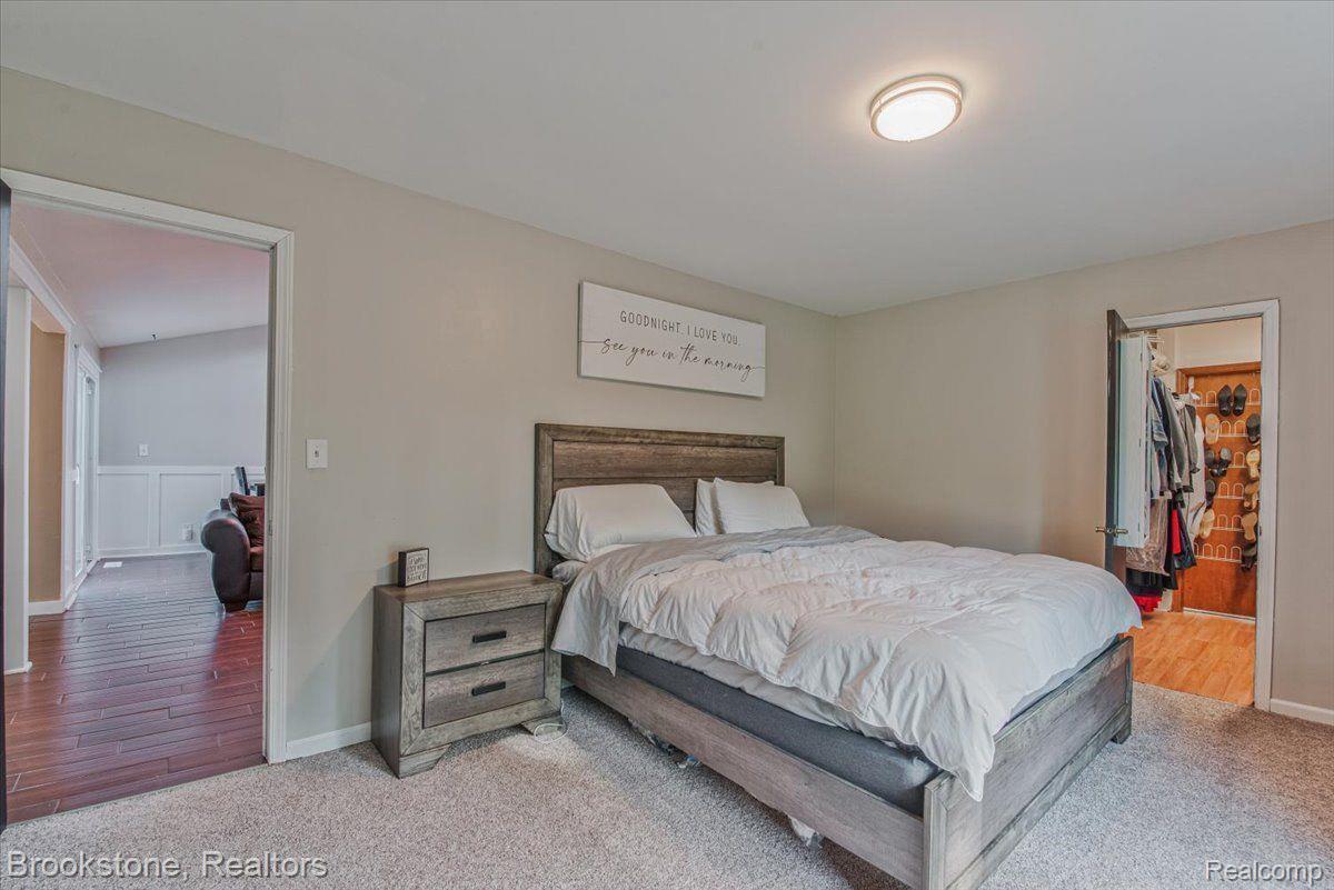12824 Clyde Road Fenton, MI 48430 - Photo 16 of 57 Gallery Image 16