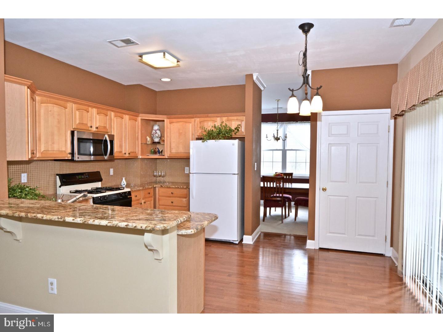 22 Manley Road Pennington, NJ 08534 - Photo 8 of 25 Kitchen