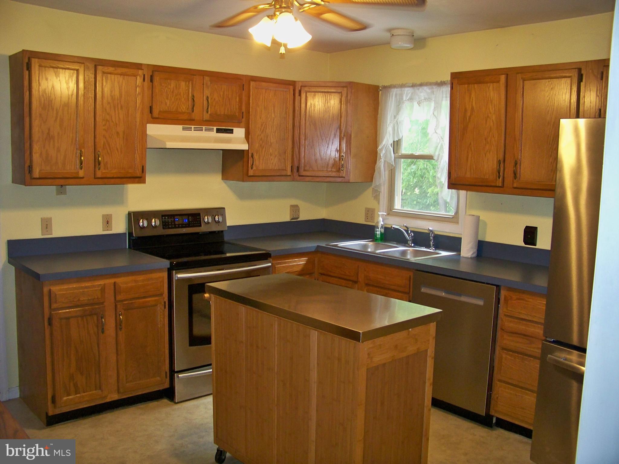 1968 Wilderness Road Lancaster, PA 17603 - Photo 11 of 28 Gallery Image 11