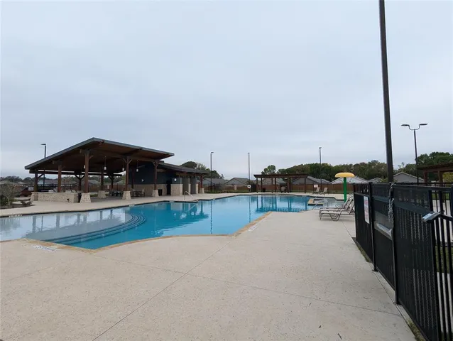 $1,600 | 904 Wood Stork Way, Princeton, TX 75407