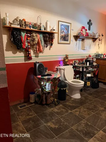 $350,000 | 5050 Scott Highway, Robbins, TN 37852