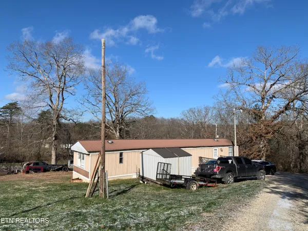 $350,000 | 5050 Scott Highway, Robbins, TN 37852