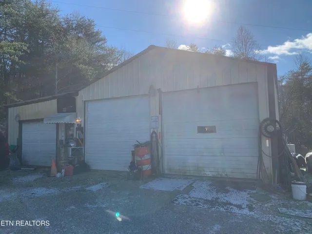 $350,000 | 5050 Scott Highway, Robbins, TN 37852