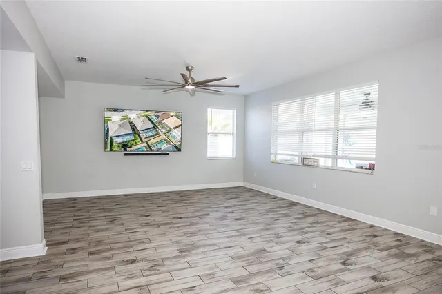 $625,000 | 1074 Berkeley Drive, Kissimmee, FL 34744