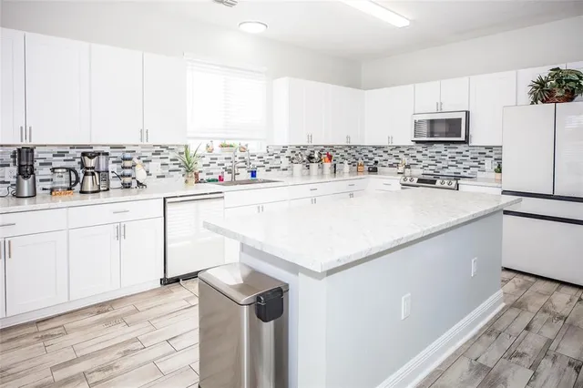 $625,000 | 1074 Berkeley Drive, Kissimmee, FL 34744