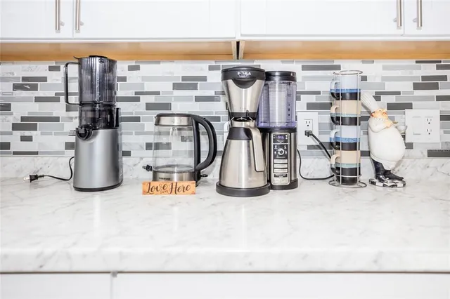 $625,000 | 1074 Berkeley Drive, Kissimmee, FL 34744