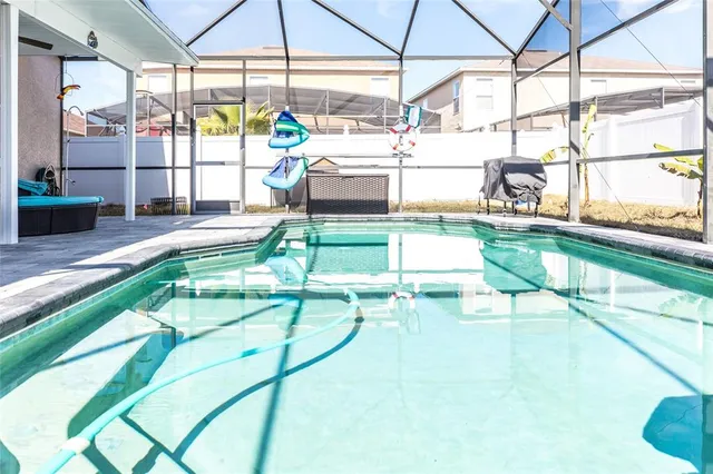 $625,000 | 1074 Berkeley Drive, Kissimmee, FL 34744