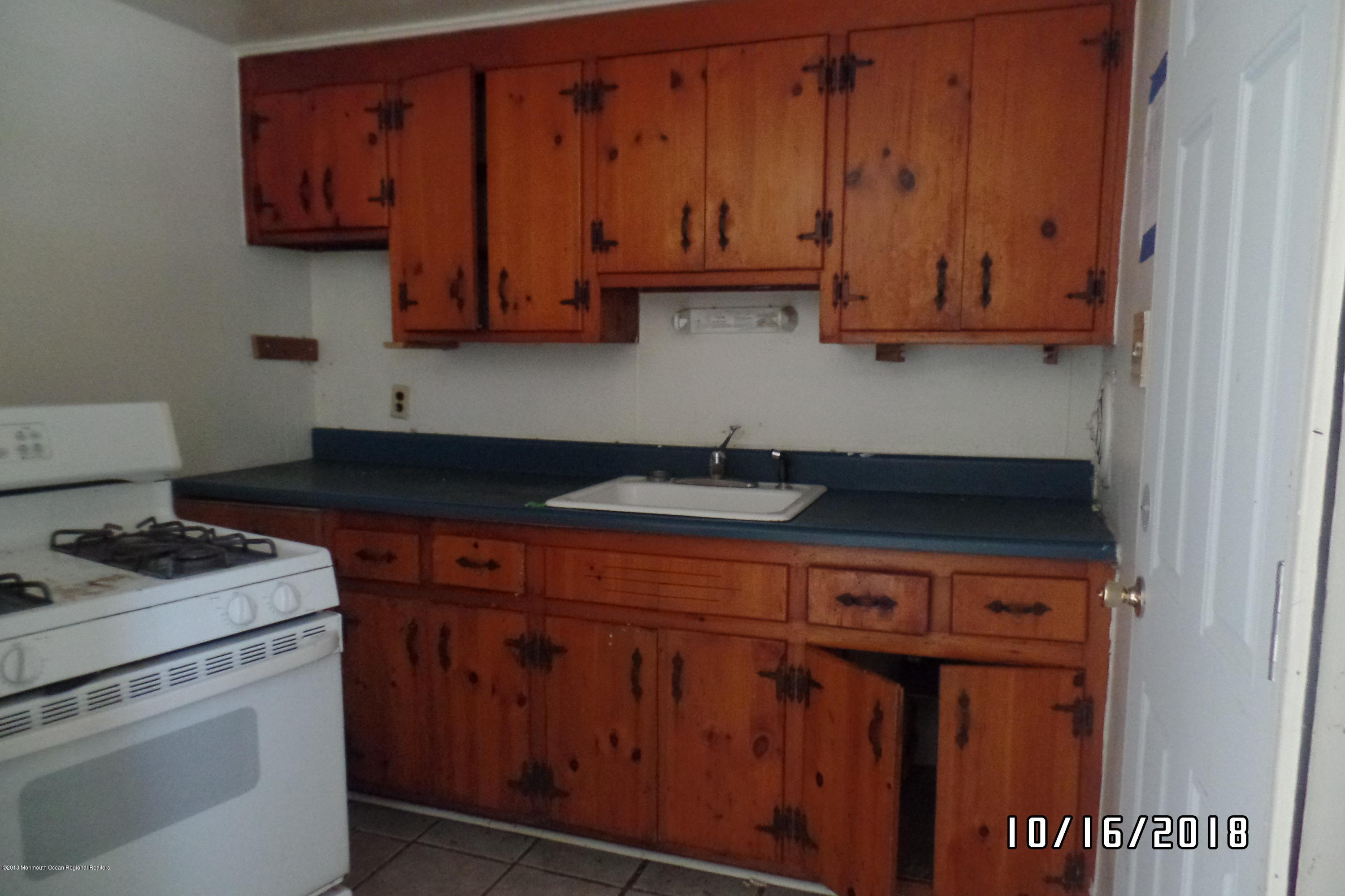 18 Littleworth Road Manahawkin, NJ 08050 - Photo 7 of 10 18 kit