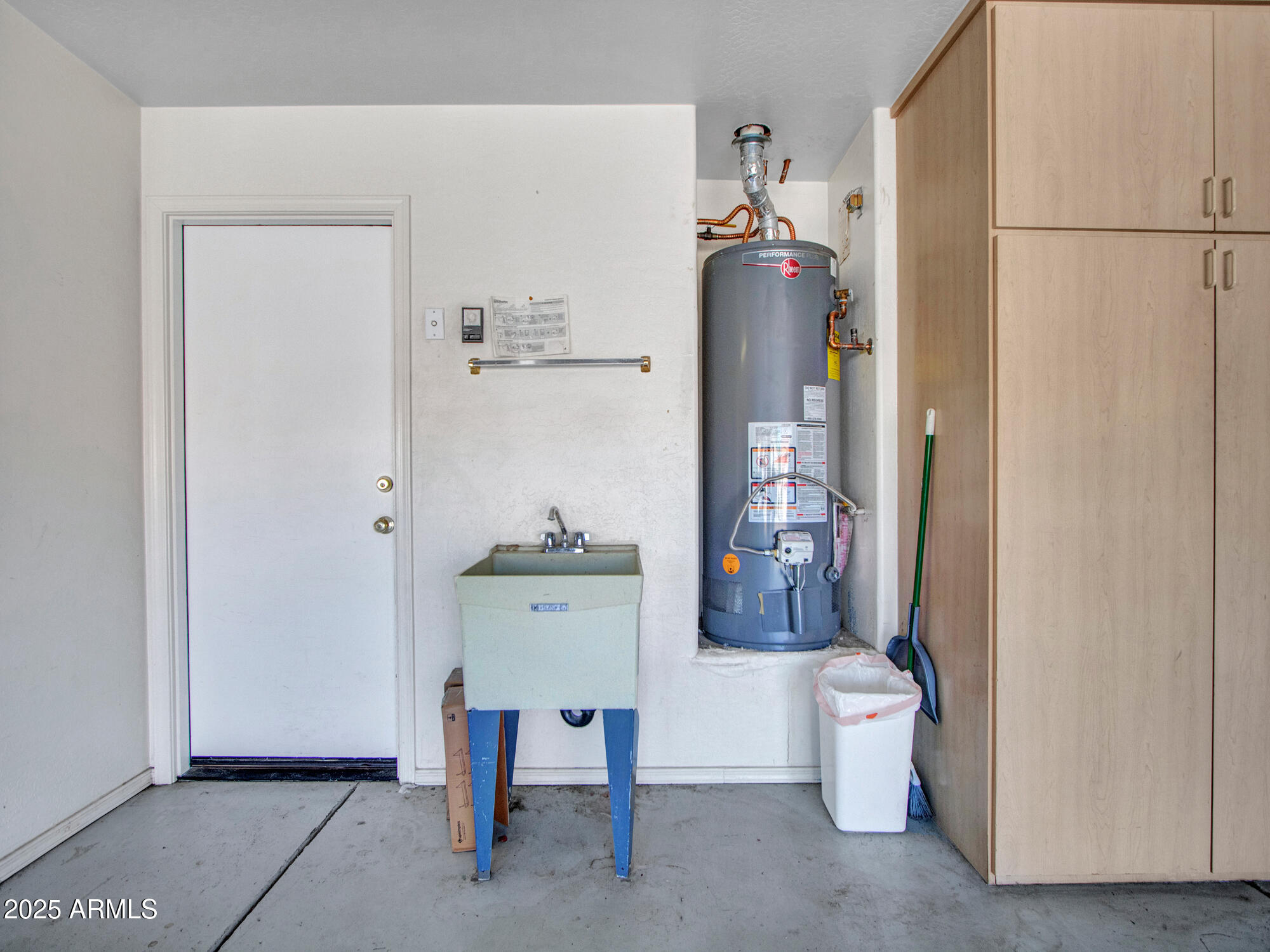 6919 West Rowel Road Peoria, AZ 85383 - Photo 74 of 74 15-Garage-(3)