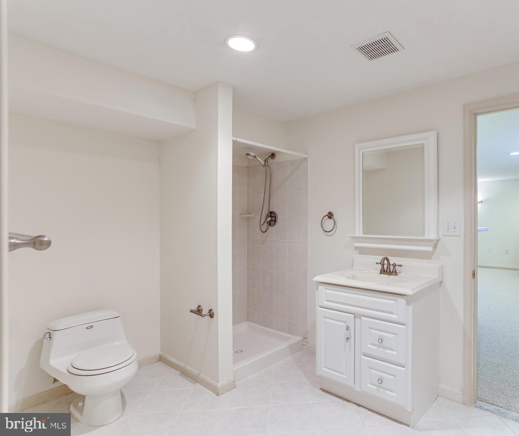 1318 Excaliber Lane Silver Spring, MD 20906 - Photo 36 of 50 Gallery Image 36
