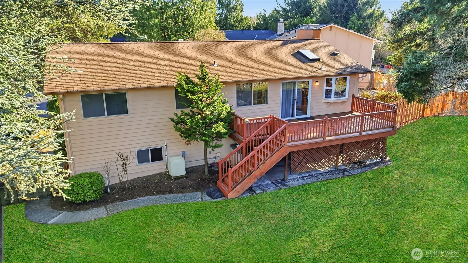 13054 Southeast 161st Street Renton, WA 98058 - Photo 29 of 32