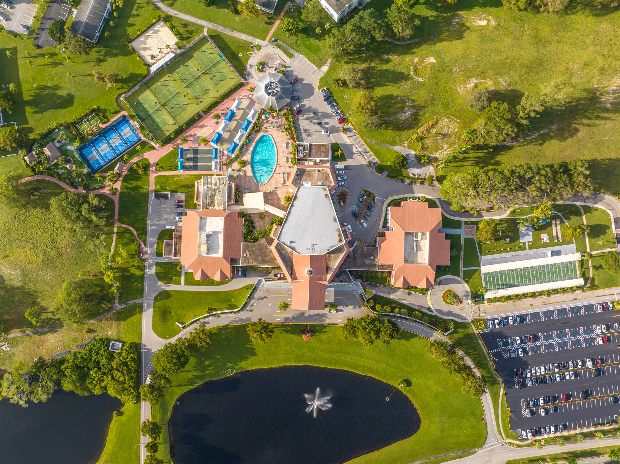 269 Durham East, Unit G Deerfield Beach, FL 33442 - Photo 37 of 45 DJI_20231121065306_0103_D