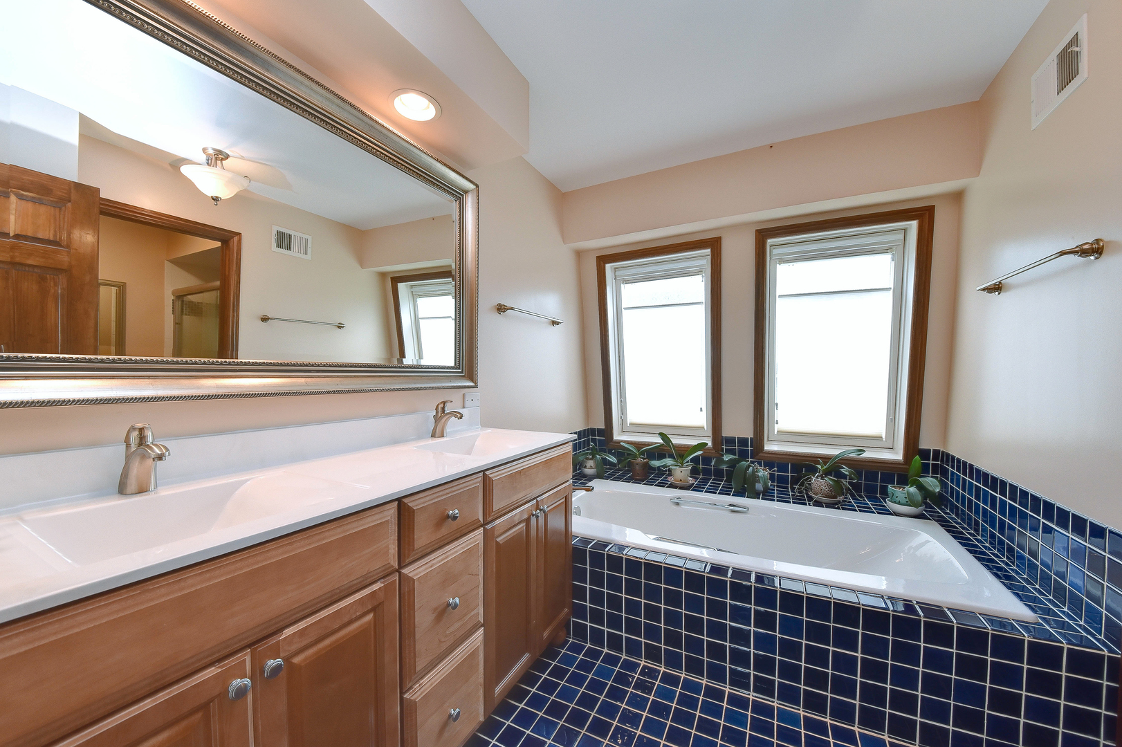N413 Kimball Road Winfield, IL 60190 - Photo 15 of 25