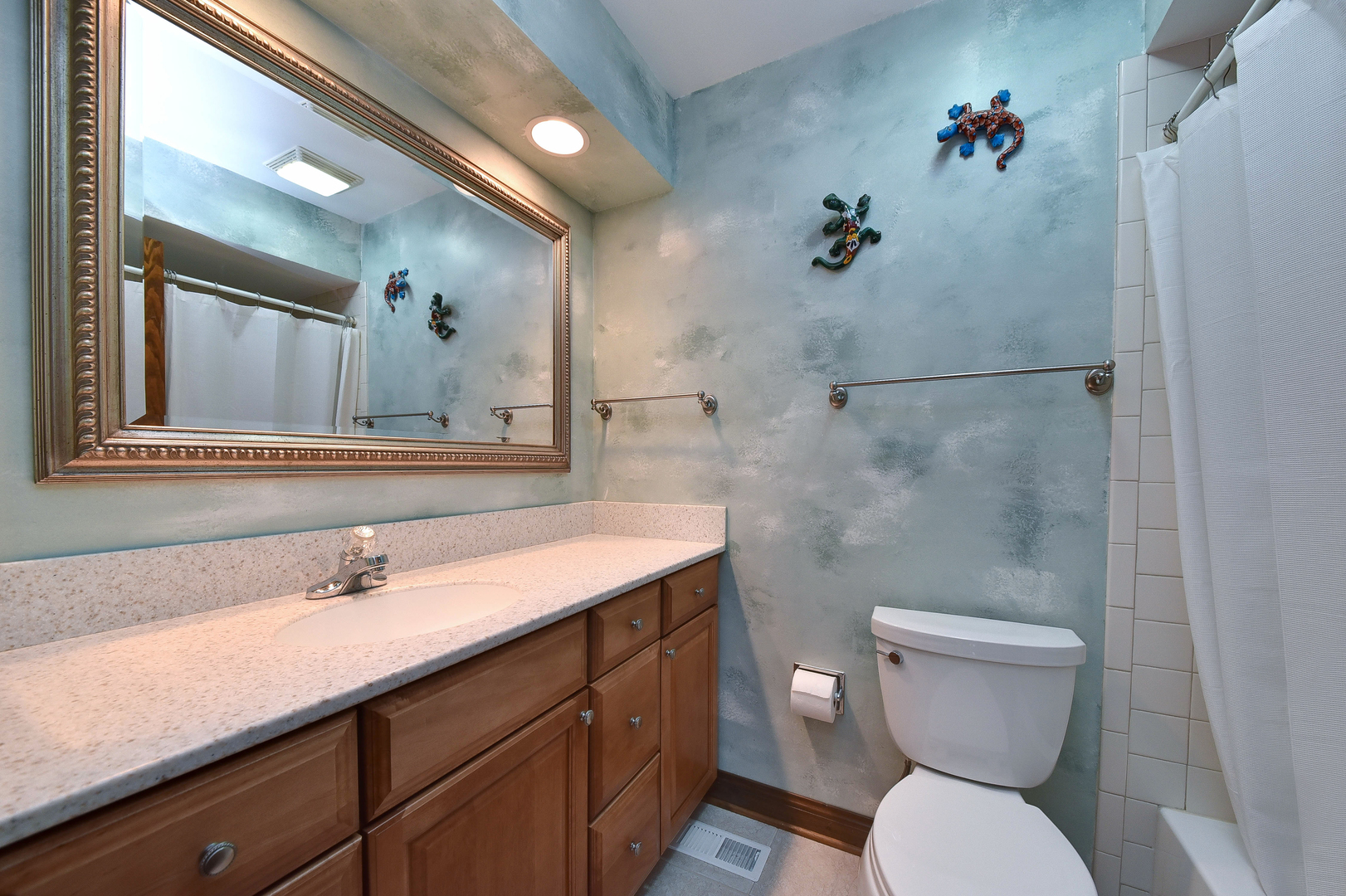 N413 Kimball Road Winfield, IL 60190 - Photo 20 of 25