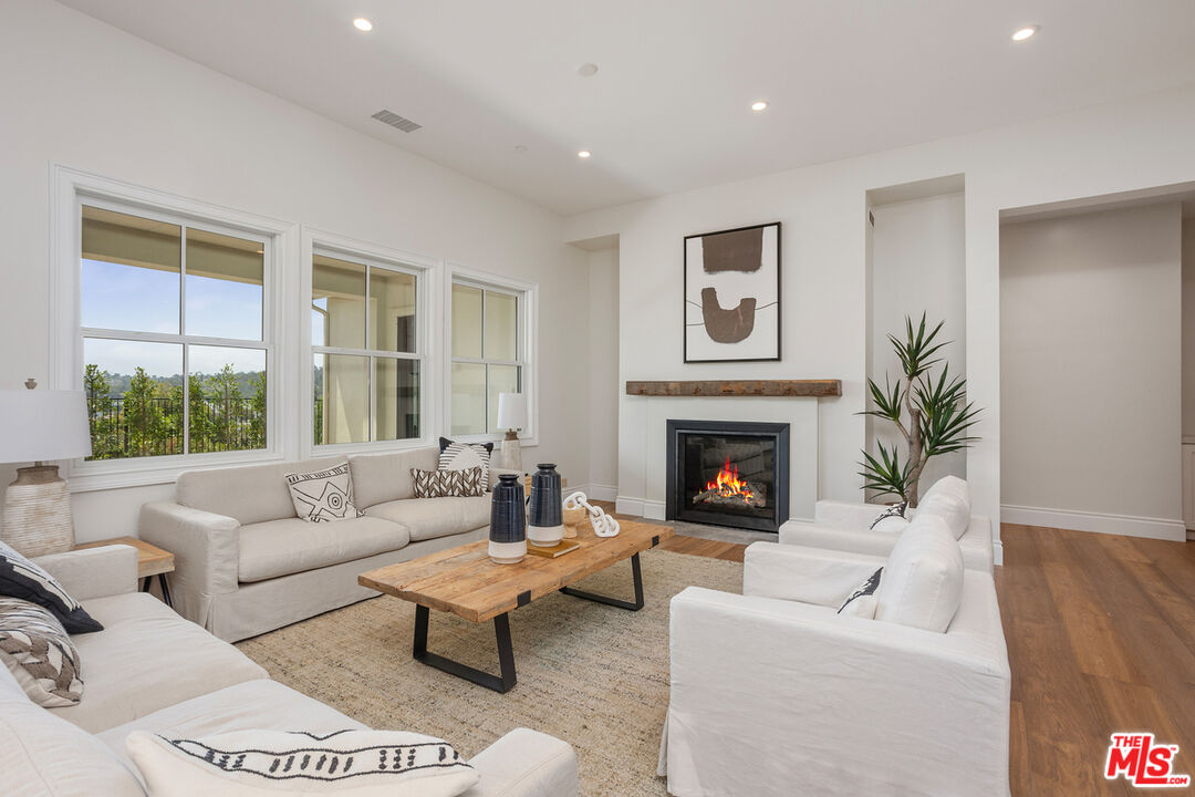 2535 Ivy Road Oceanside, CA 92054 - Photo 12 of 40