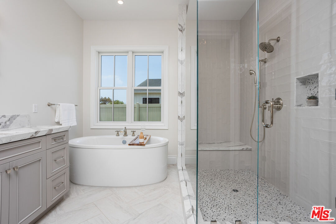 2535 Ivy Road Oceanside, CA 92054 - Photo 23 of 40