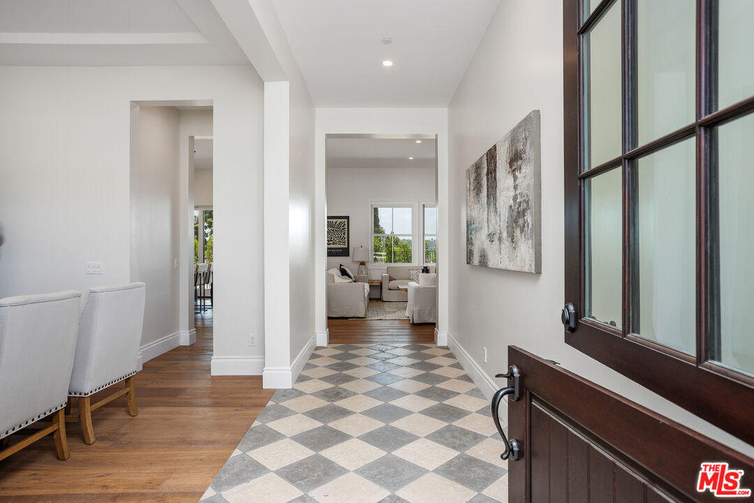 2535 Ivy Road Oceanside, CA 92054 - Photo 9 of 40