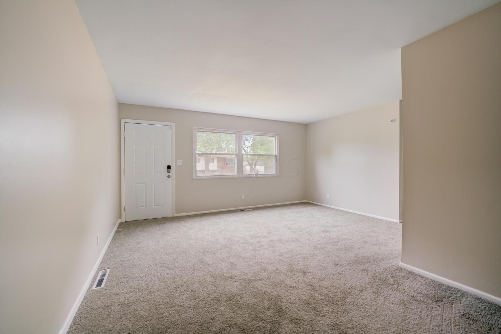 1810 Fleming Road Columbus, OH 43232 - Photo 6 of 25 listing_3