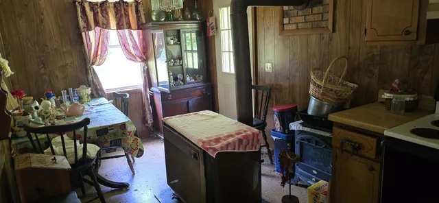 $170,000 | 5387 Highway 230, McEwen, TN 37101