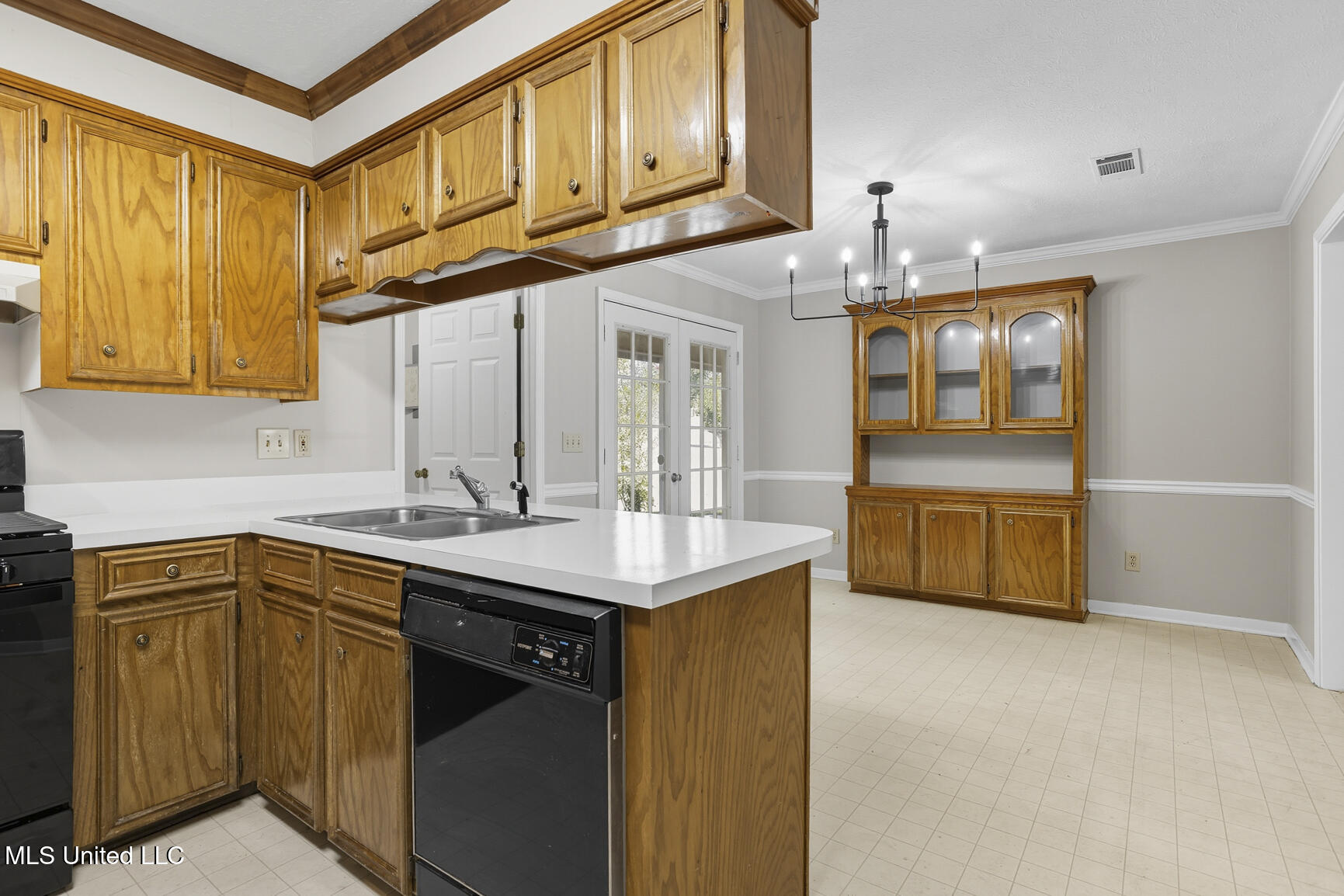 602 Ridge Park Lane Raymond, MS 39154 - Photo 8 of 19 602 Ridge Park Ln-15