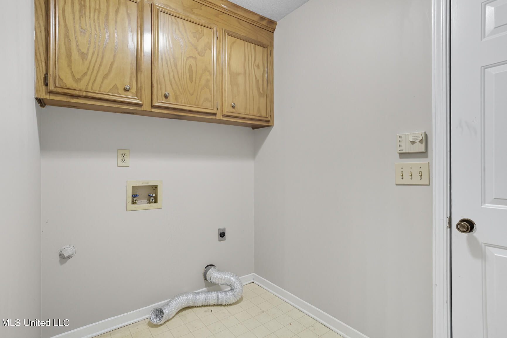 602 Ridge Park Lane Raymond, MS 39154 - Photo 9 of 19 602 Ridge Park Ln-17